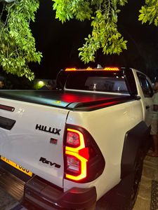 Toyota Hilux Electric Roller Shutter for Sale