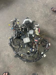 Toyota Hilux LN107 2L Dashboard Wire Harness without circuit box for Sale