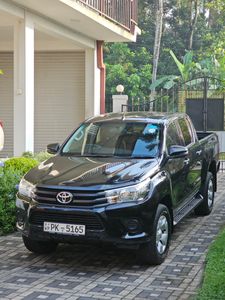 Toyota Hilux Revo 2019 for Sale