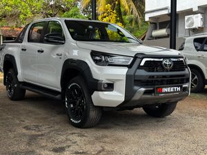 Toyota Hilux Revo Rocco 2.8 2025 for Sale