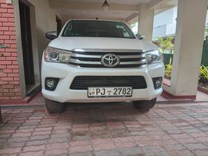 Toyota Hilux V Grade 2018 for Sale