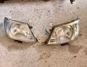 Toyota Hilux Vigo Headlight Set for Sale Toyota Hilux Vigo Headlight Set for Sale