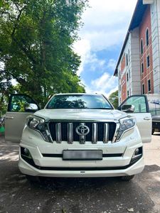Toyota Land Cruiser Prado Leather Power Seats 2017 for Sale