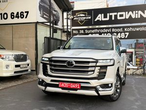 Toyota Land Cruiser Sahara LC300 2024 for Sale