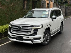 Toyota Land Cruiser Sahara LC300 Diesel 2024 for Sale
