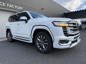 Toyota Land Cruiser Sahara LC300 V8 ZX 2025 for Sale