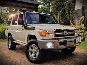 Toyota Land Cruiser Sahara Series-76(CHOGM)4.2L 2014 for Sale