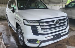 Toyota Land Cruiser Sahara ZX Diesel Japanese 2023 for Sale