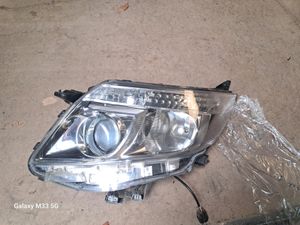Toyota Noha 2015 Head Lamp L for Sale