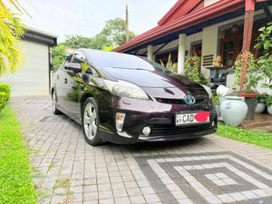 Toyota Prius G Touring 2013 for Sale