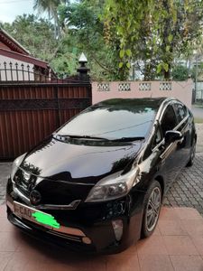 Toyota Prius G Touring 2013 for Sale