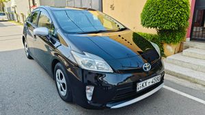 Toyota Prius Hybrid S Grade 1.8L 2012 for Sale