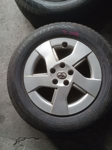 Toyota Prius Tire 195-65 R15 for Sale