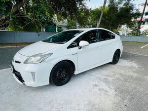Toyota Prius ZW30 2014 for Sale
