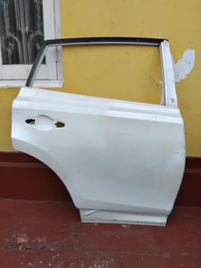 Toyota Rav4 Right Door for Sale