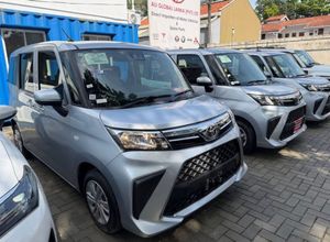 Toyota Roomy X Grade 2023 for Sale