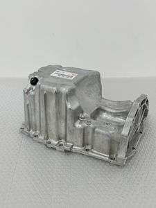 Toyota vitz ksp130 engine oil sump genuine for Sale