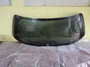 Toyota Vitz KSP130 Rear Windscreen for Sale