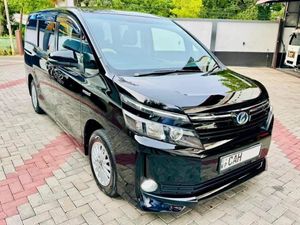 Toyota Voxy 2014 for Sale