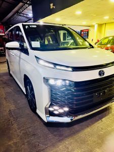 Toyota Voxy S-Z Highest Spc S/Gr 2025 for Sale
