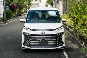 Toyota Voxy SZ Bodykit Highest 2025 for Sale