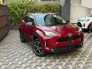 Toyota Yaris CROSS HYBRID HEADUP 2026 for Sale