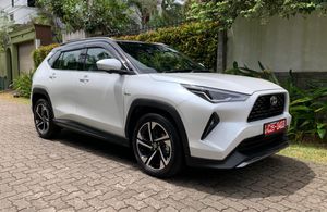 Toyota Yaris Cross Luxury Premium 2025 for Sale