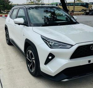 Toyota Yaris Cross Premium LUX 2025 for Sale
