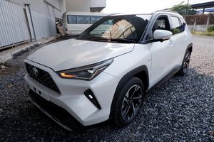 Toyota Yaris Cross Premium luxury 2025 for Sale