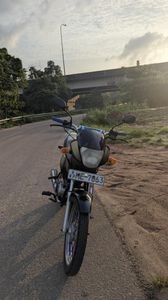 TVS Centra Black 2005 for Sale