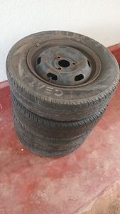 Kwid Tyres with Rim 155/80 R 13 for Sale Kwid Tyres with Rim 155/80 R 13 for Sale
