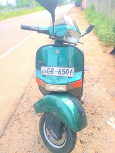 Vespa Elegante 150 2002 for Sale