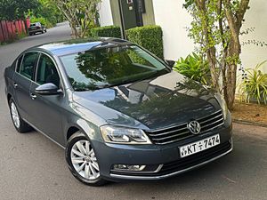 Volkswagen Passat 2.0TDI Diesel B7 2012 for Sale