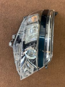 Voxy Head Light for Sale