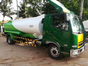 WATER BOWSER 13200L for Sale WATER BOWSER 13200L for Sale
