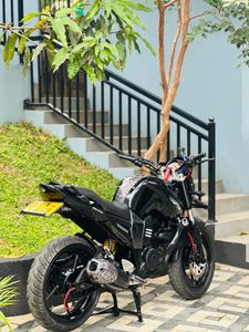 Yamaha FZ 2010 for Sale
