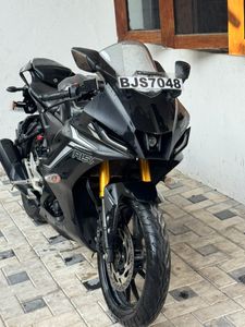 Yamaha R15 V4 2025 for Sale