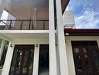 Udahamulla, West Nugegoda: House for Sale.