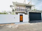 Ultra Modern Brand New House In Athurugiriya