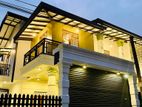 Ultra Mordern 3 Storied Luxury House in Makuluduwa
