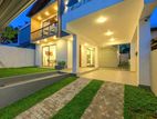 Ultra Mordern Super Quality 2 Storied House - Piliyandala