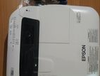 ultra short throw projectors -Lum 3500