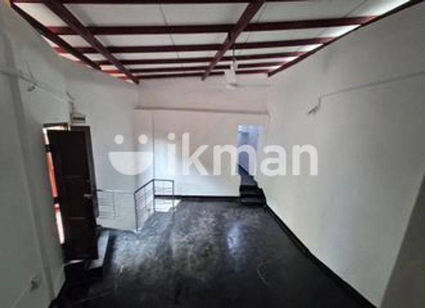 Unfurnished 03 Storied House For Rent In Colombo 02 [ 309 H ] | ikman