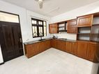 Unfurnished Luxurious Apartment Colombo 2