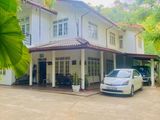 Up Stair House (1st Floor) for Rent in Kandy - Ampitiya