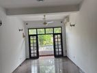 Up-Stair House for rent in Colombo