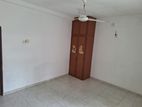 Upper floor for rent batharamulla
