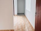Upper floor for rent in Boralasgamuwa