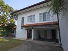 Upper floor for rent in Dehiwela