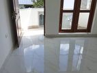 Upper floor for rent in Mattakkuliya